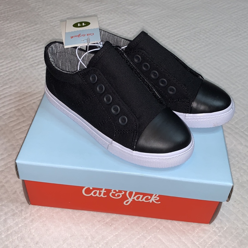 NWT Cat & Jack Dwayne Slip On Sneakers, Black, Little Boy Size 11